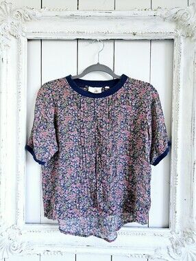 Anthropologie One Fine Day Floral 100% Silk Top Size S Short Sleeve EUC